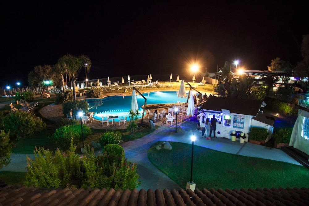 Bv Borgo Del Principe Hotel Zambrone Kültér fotó