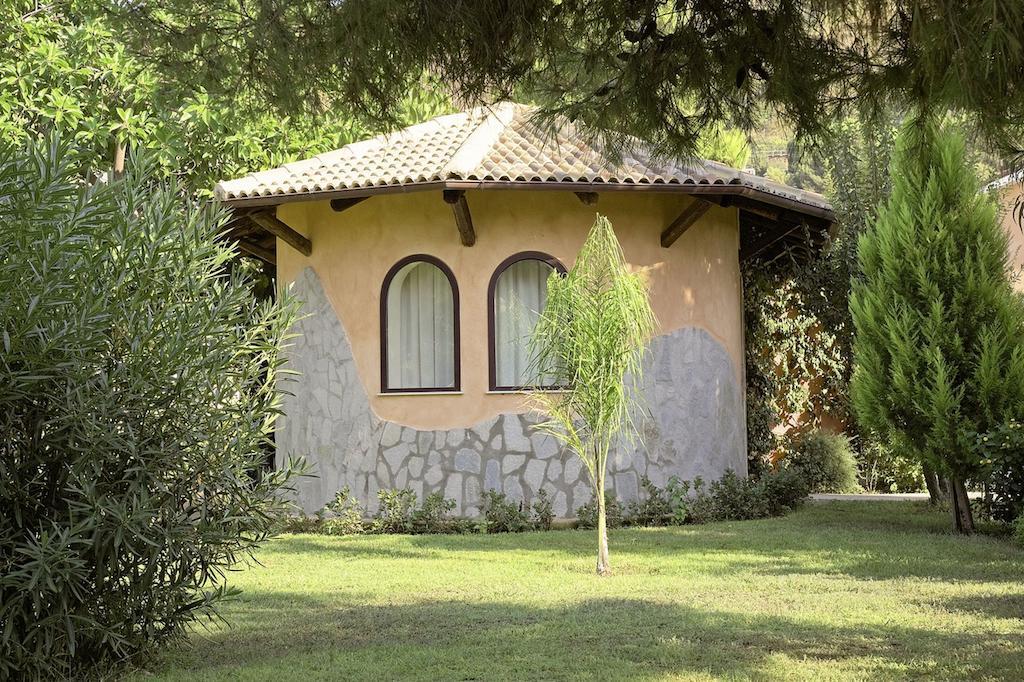Bv Borgo Del Principe Hotel Zambrone Kültér fotó